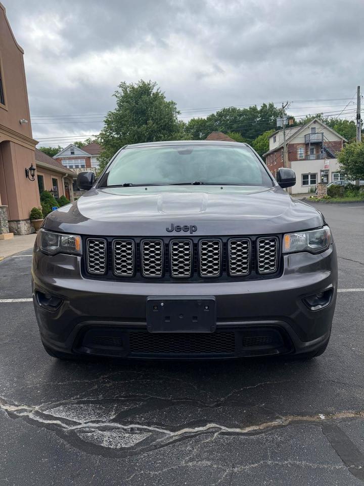 2018 Jeep Grand Cherokee, Laredo