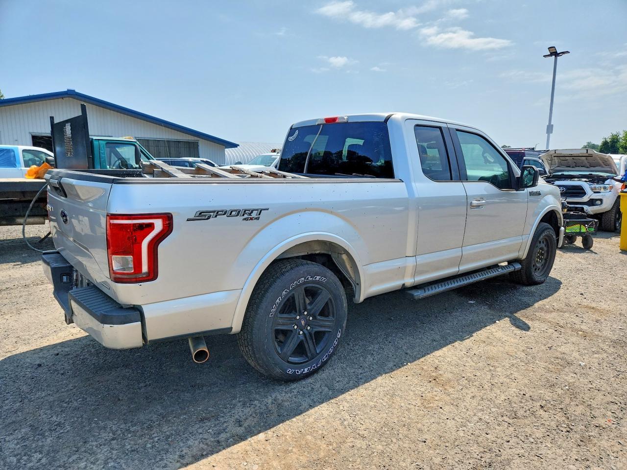 2016 Ford F-150, Super Cab