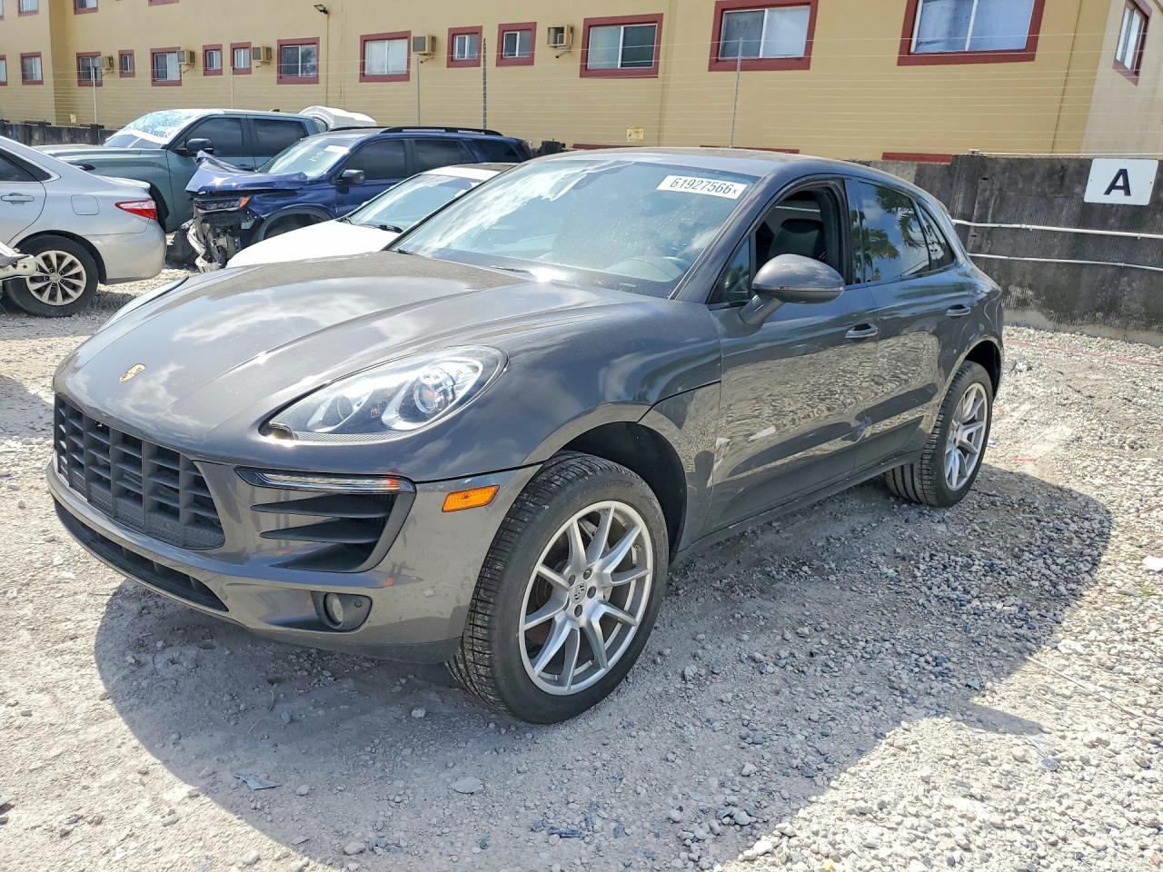 2016 Porsche Macan, S