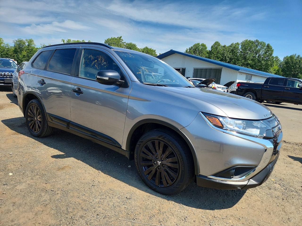 2020 Mitsubishi Outlander, SE