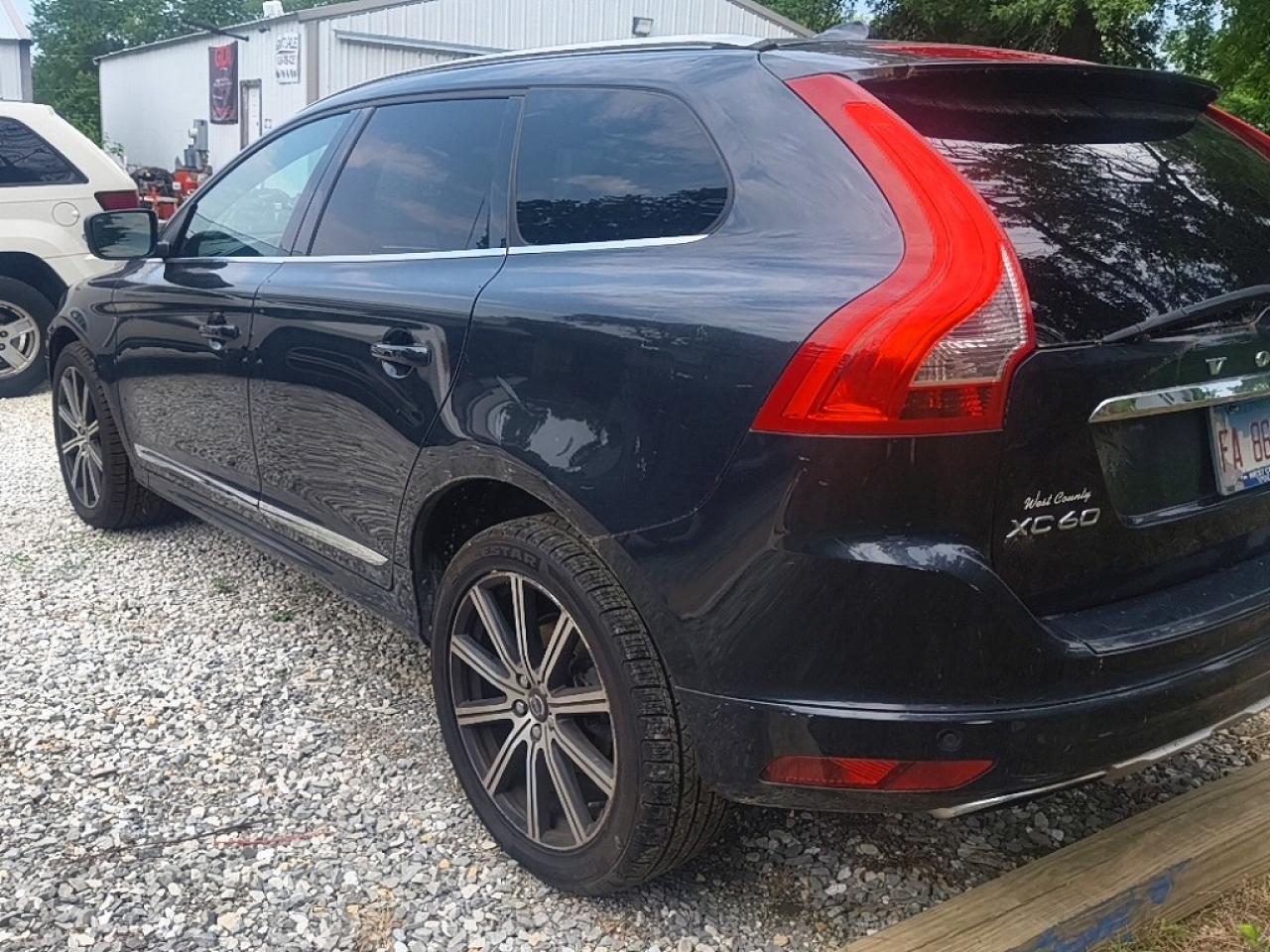 2015 Volvo XC60, Platinum (no...