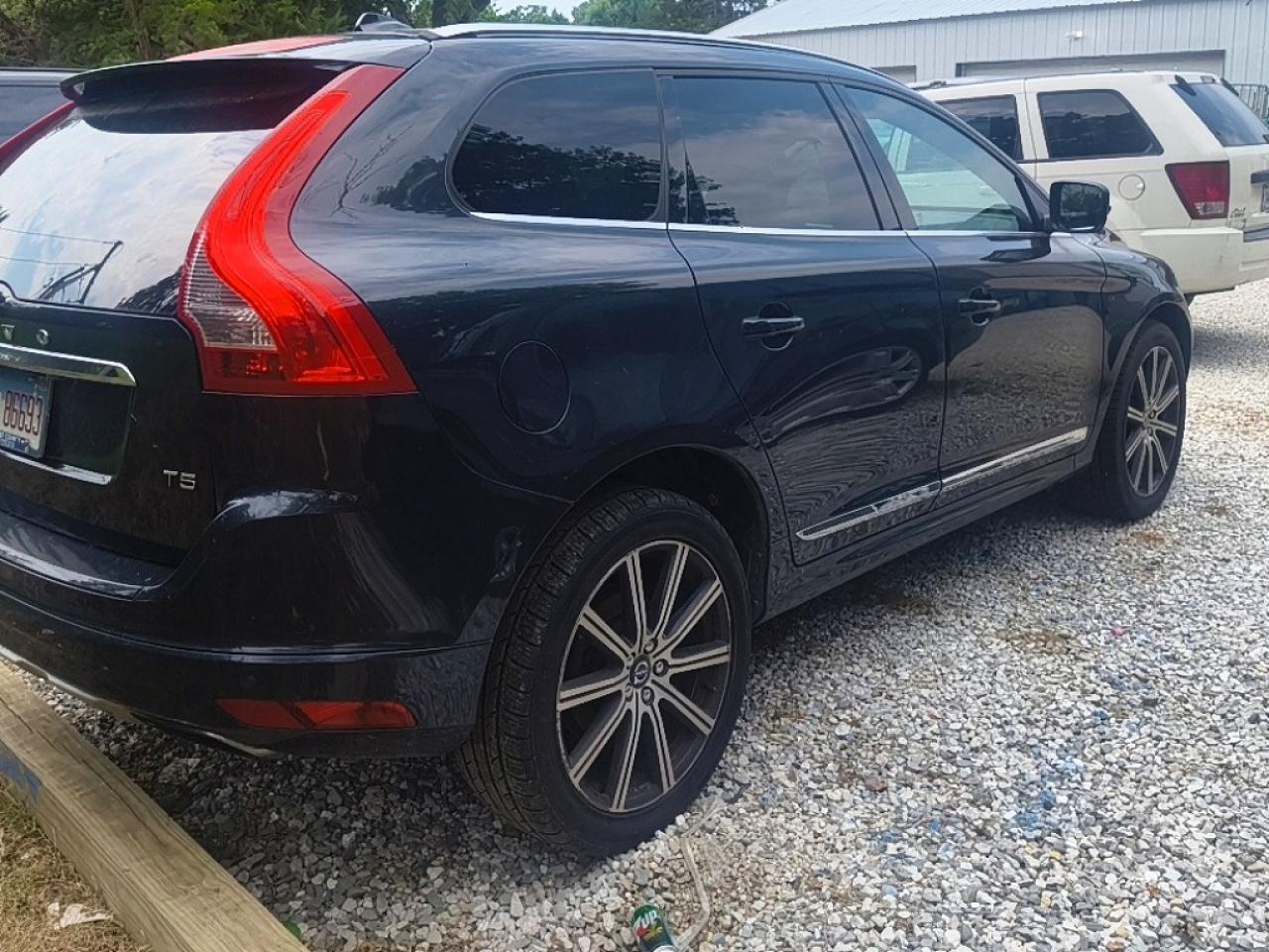 2015 Volvo XC60, Platinum (no...