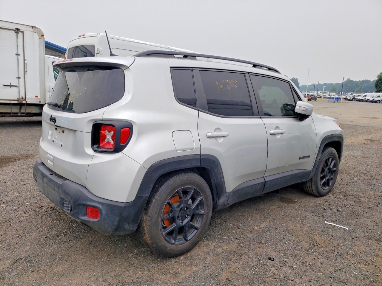 2020 Jeep Renegade, Latitude