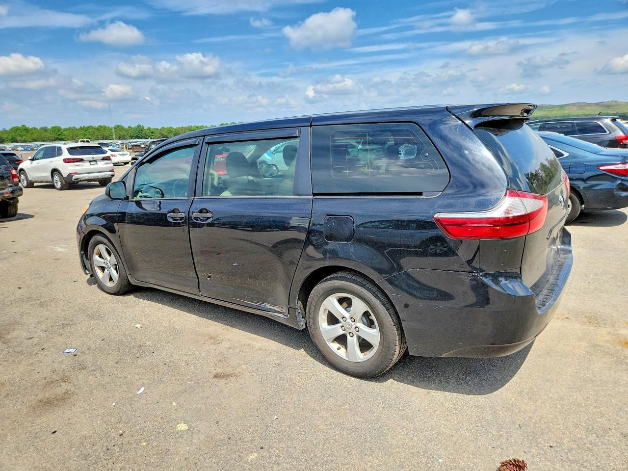 2017 Toyota Sienna, L 7-Passe...