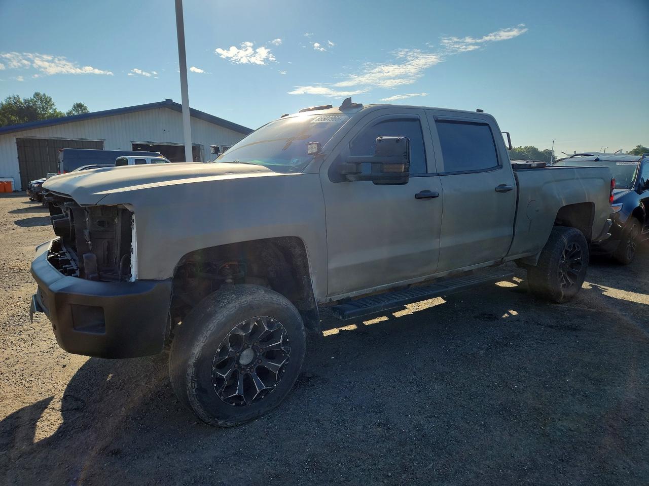 2016 Chevrolet Silverado, K35...