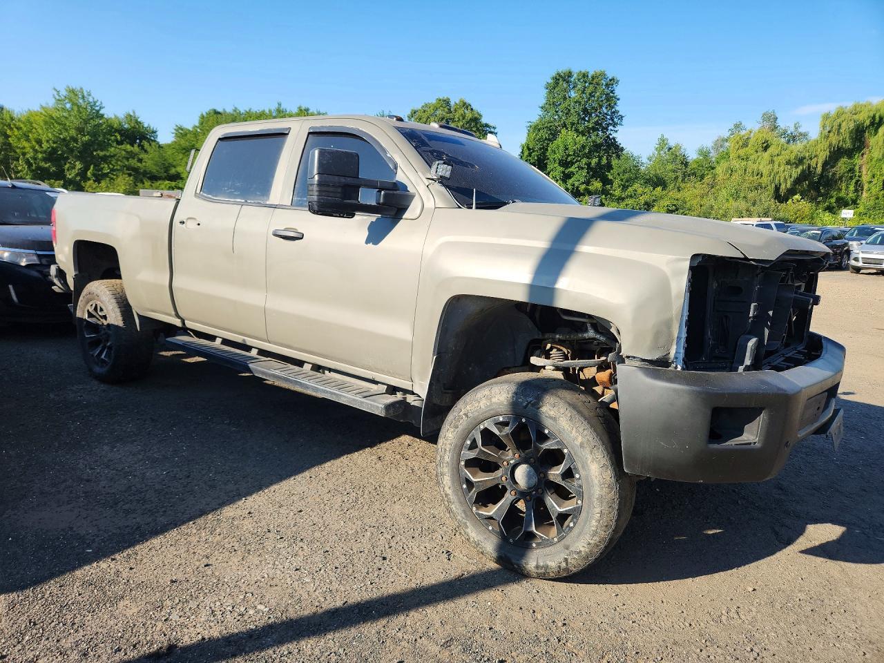 2016 Chevrolet Silverado, K35...