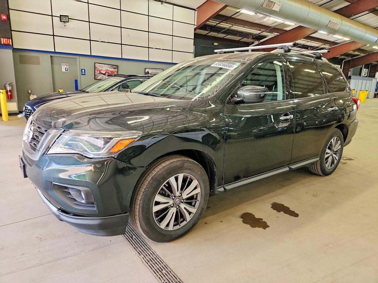 2019 Nissan Pathfinder, SV