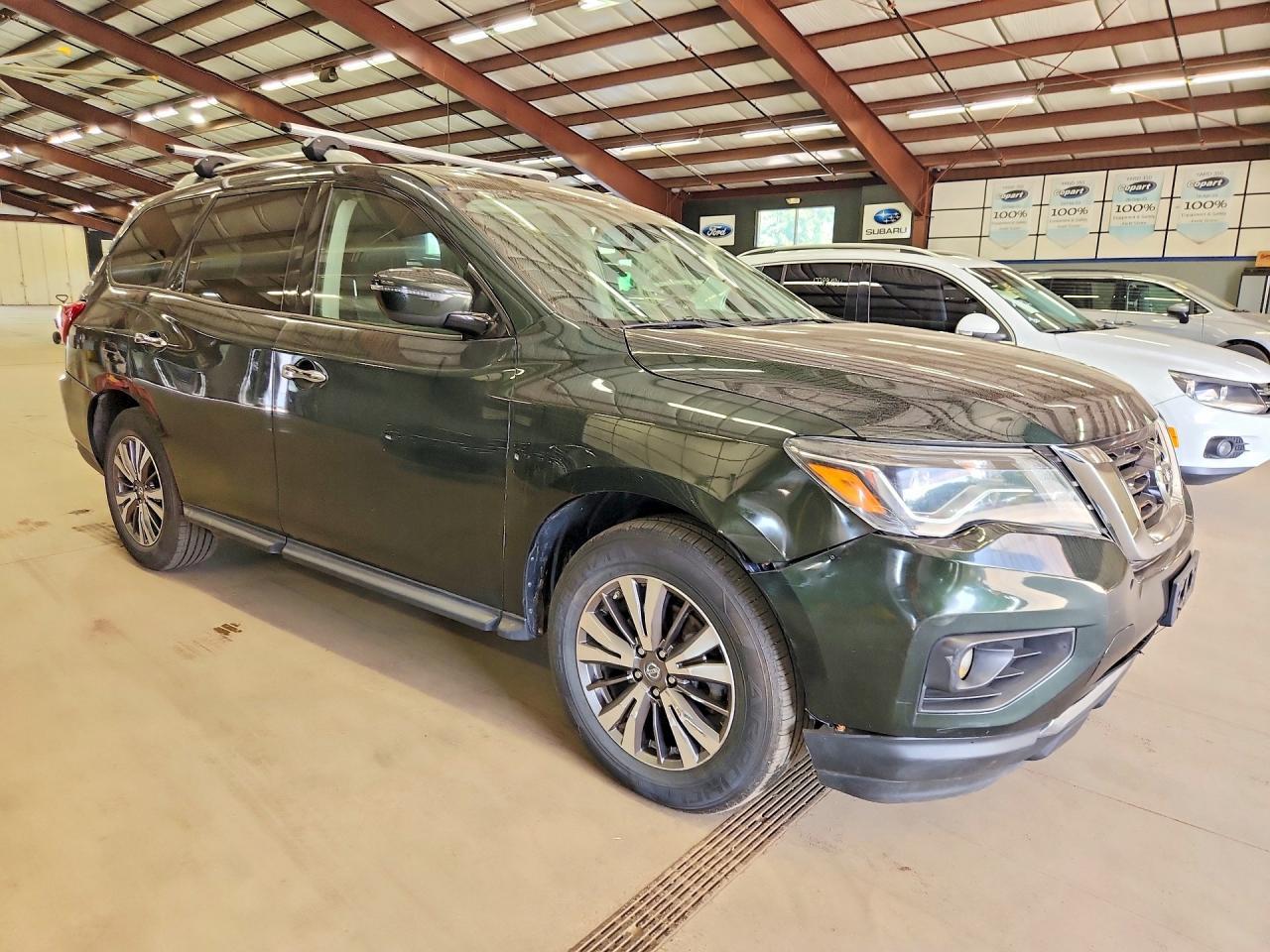 2019 Nissan Pathfinder, SV