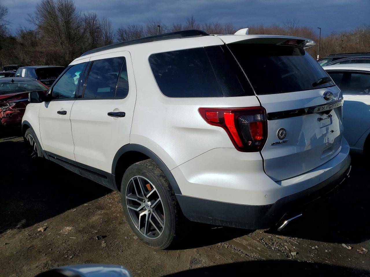 2016 Ford Explorer, Sport