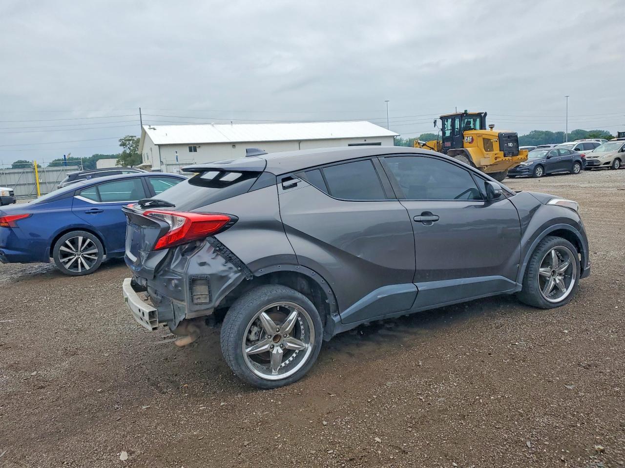 2019 Toyota C-HR, LE