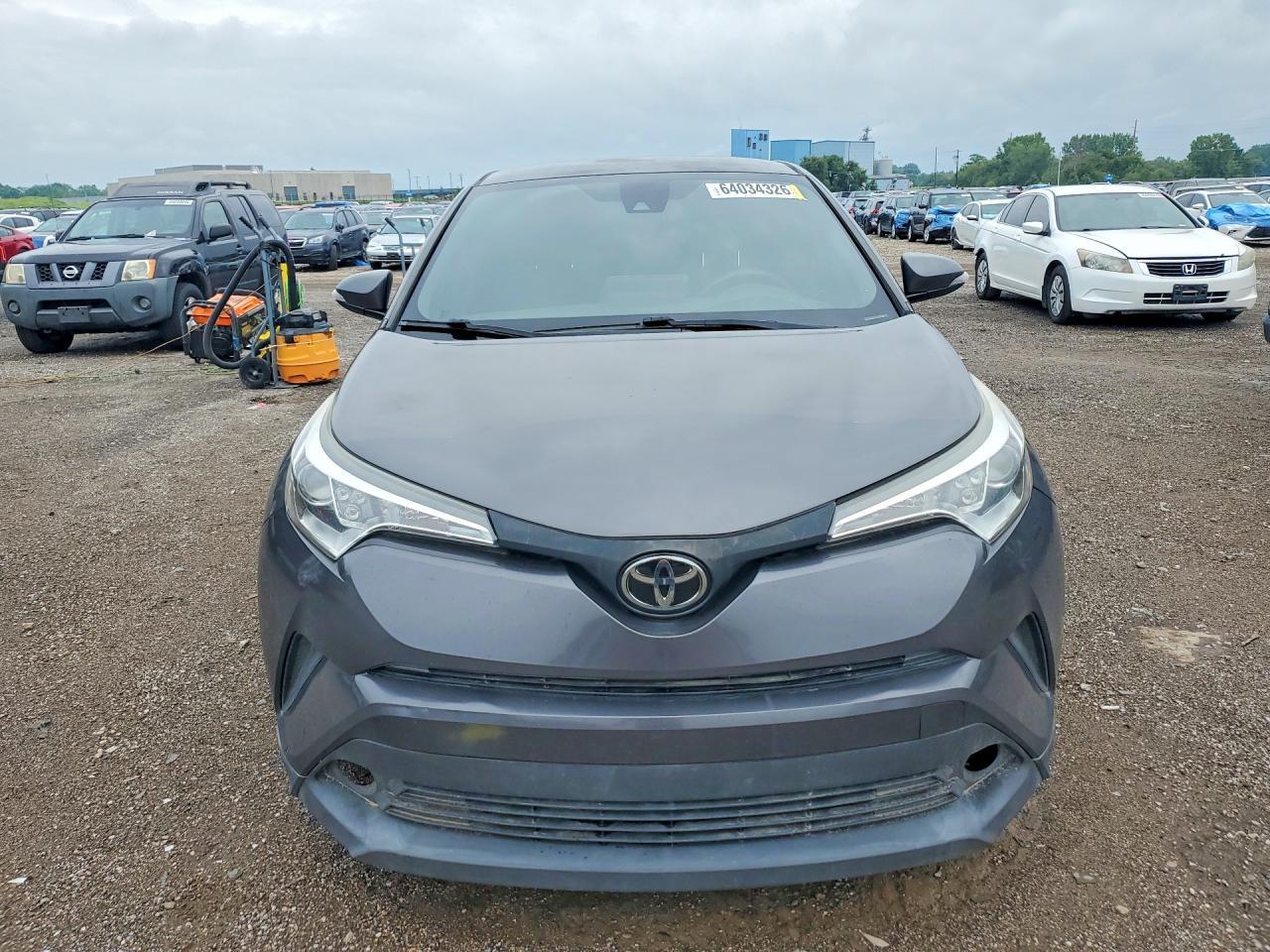 2019 Toyota C-HR, LE