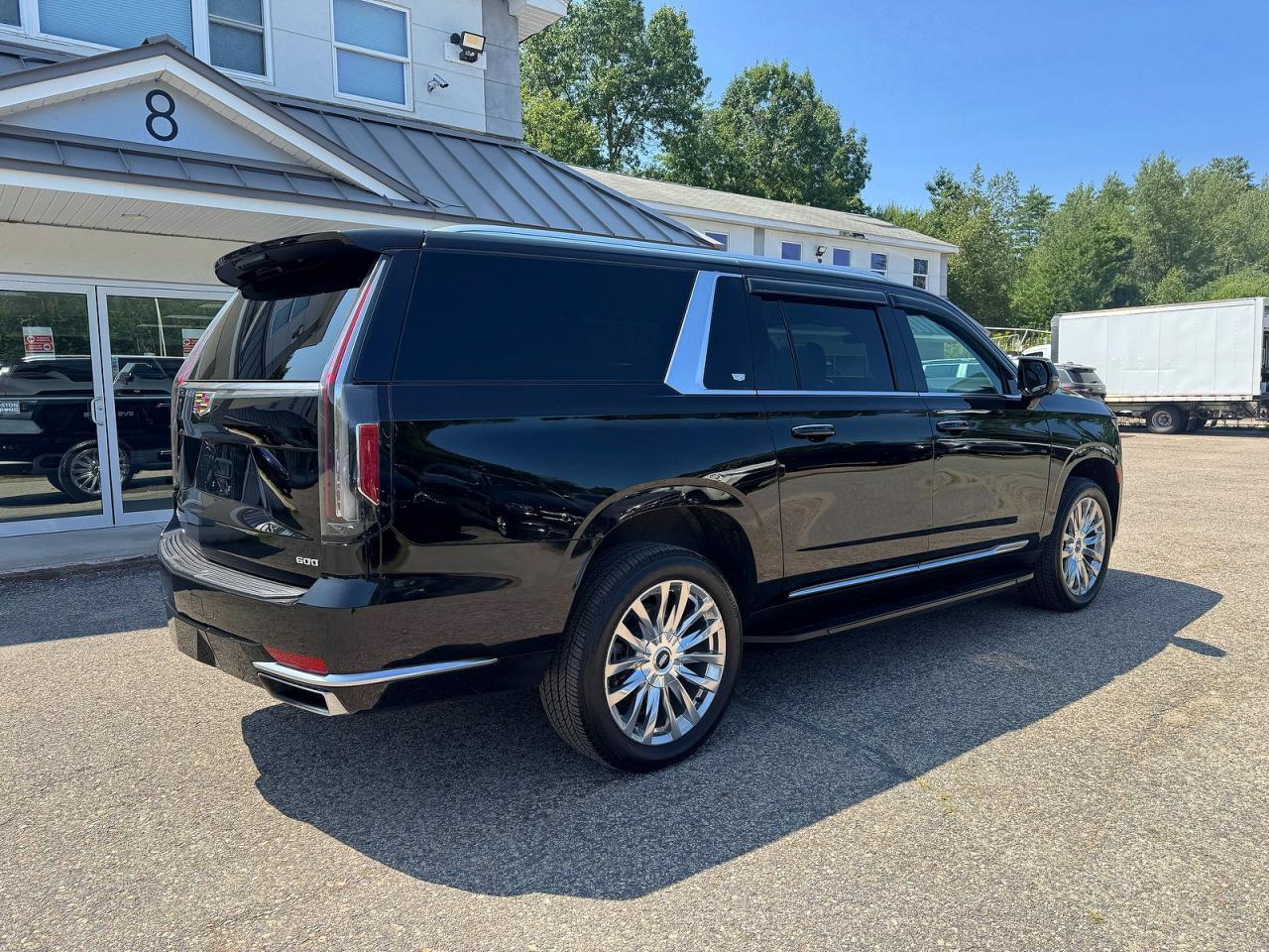 2022 Cadillac Escalade, Esv P...