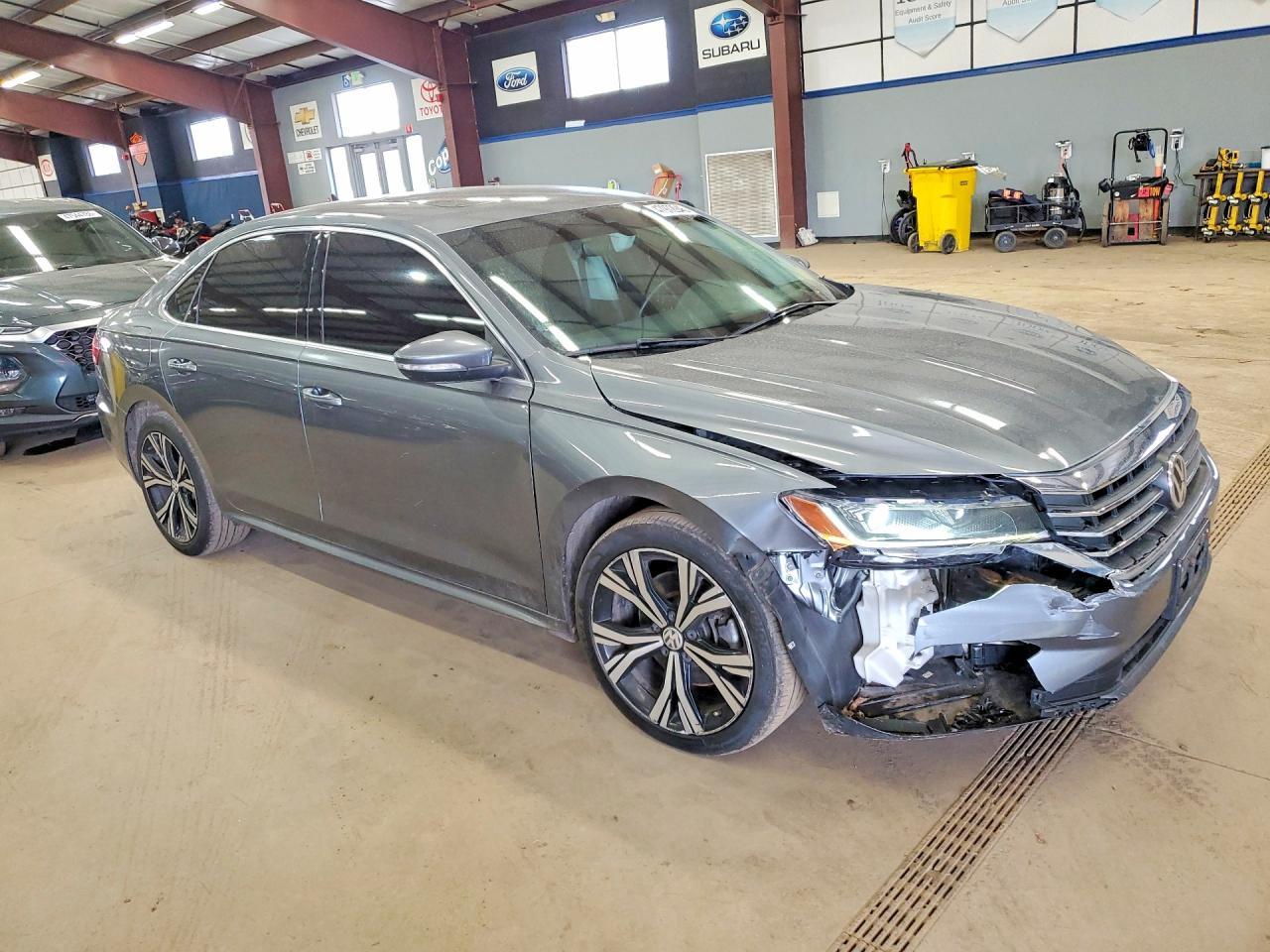 2021 Volkswagen Passat, SE