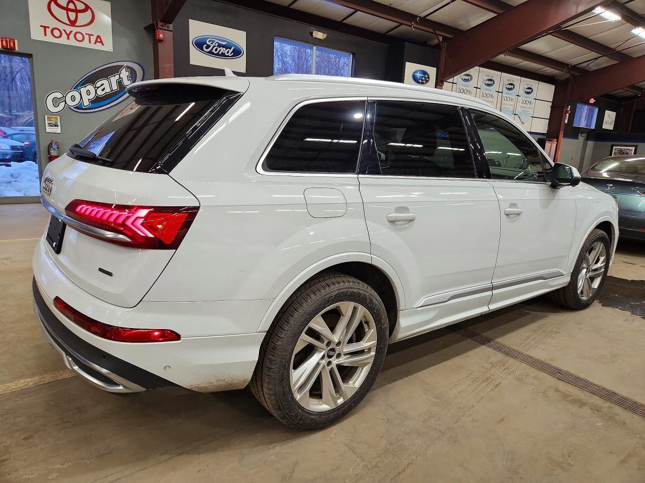 2021 Audi Q7, Premium