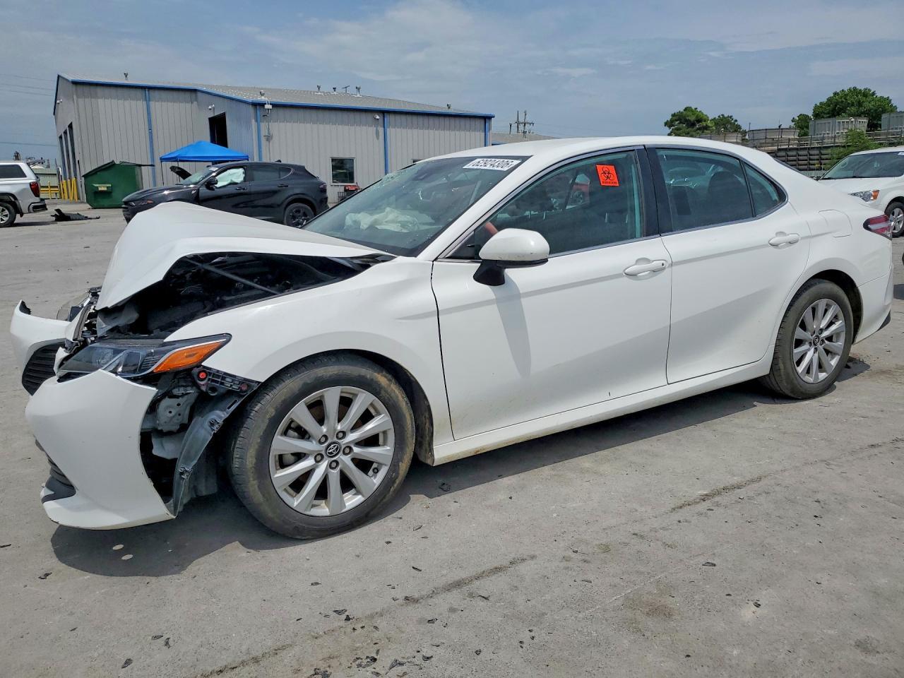 2020 Toyota Camry, LE