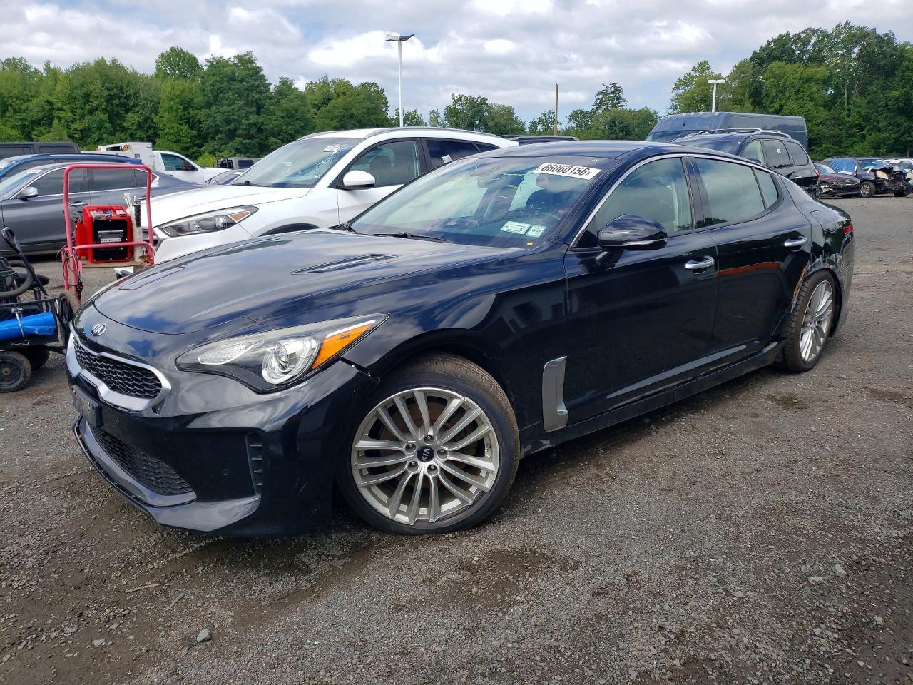 2018 KIA Stinger, Base
