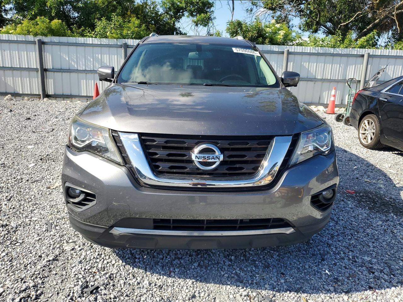 2017 Nissan Pathfinder, Platinum