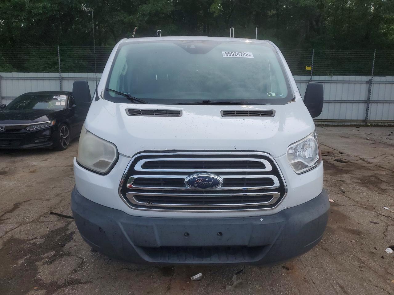 2019 Ford Transit, T-250
