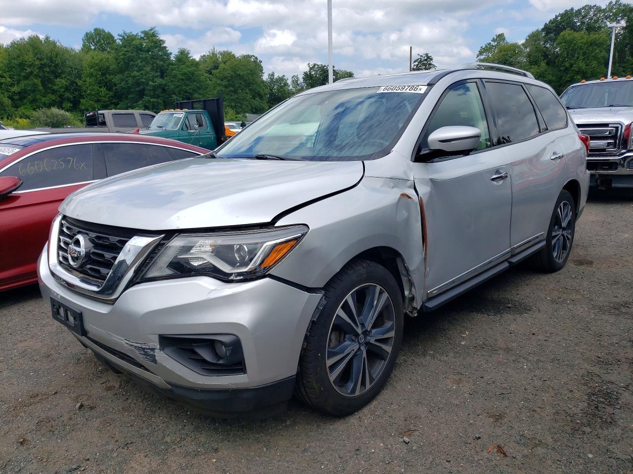 2019 Nissan Pathfinder, Platinum