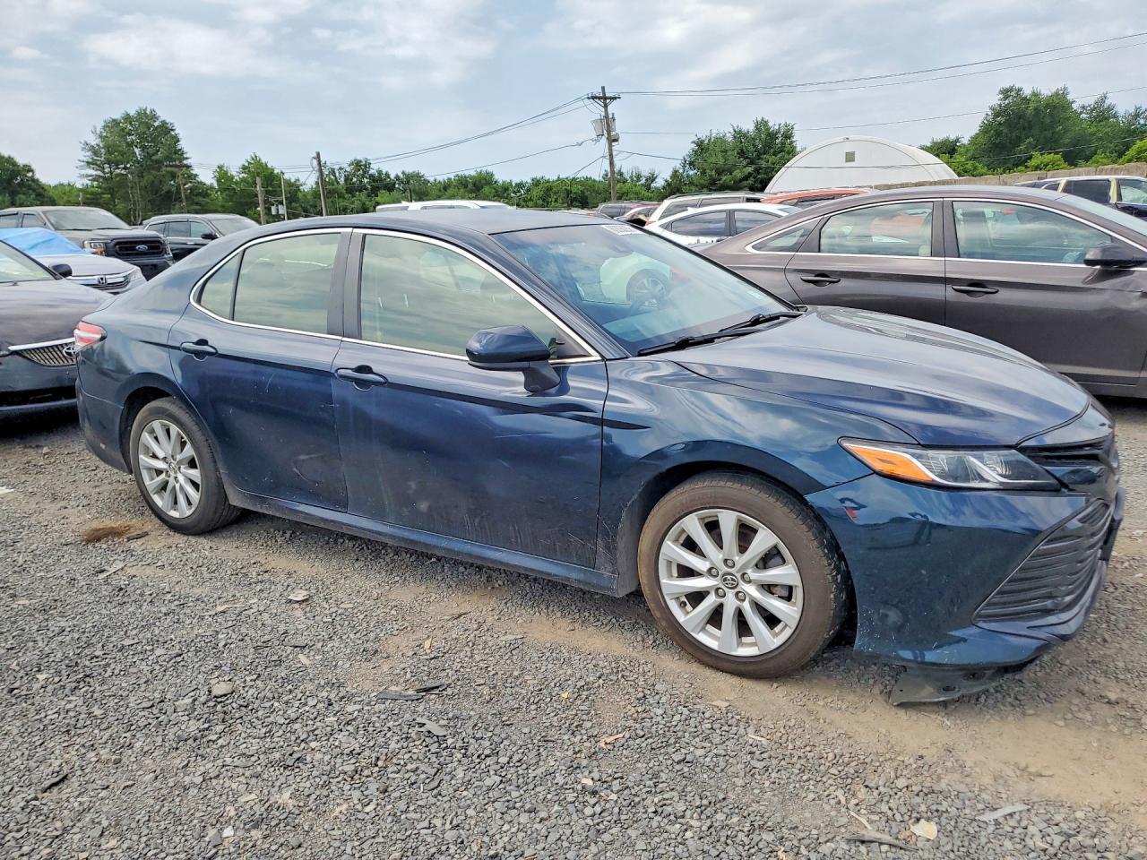 2018 Toyota Camry, LE
