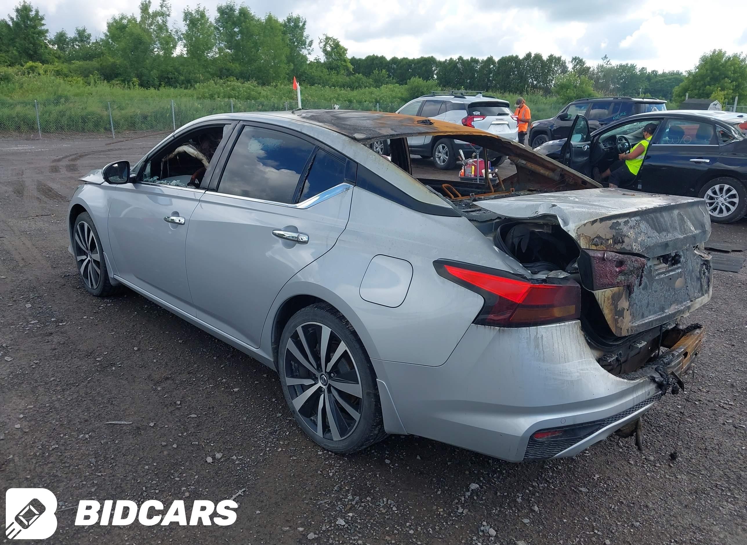 2021 Nissan Altima, Platinum...