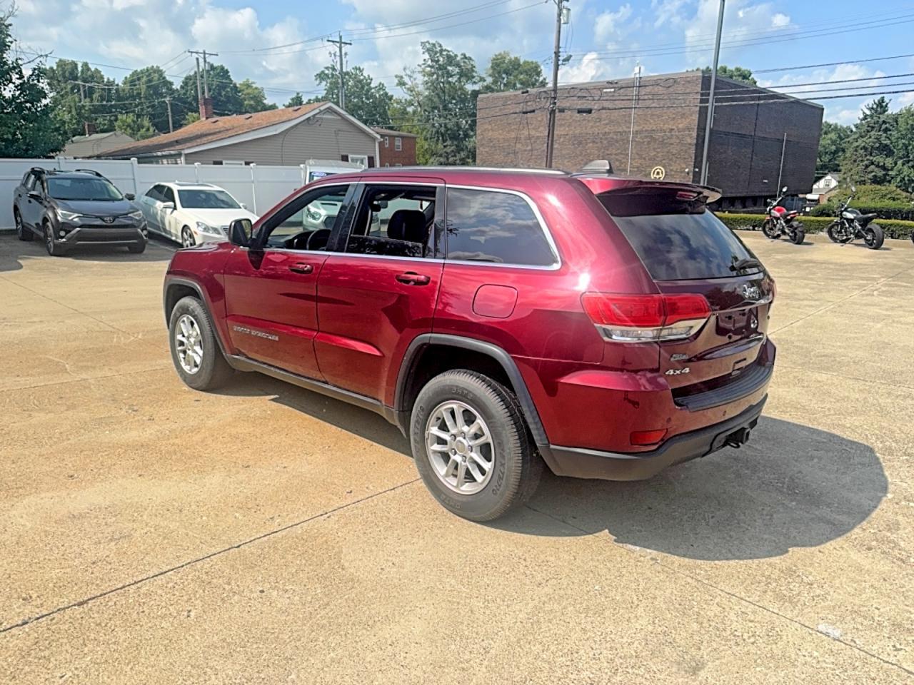 2018 Jeep Grand Cherokee, Laredo