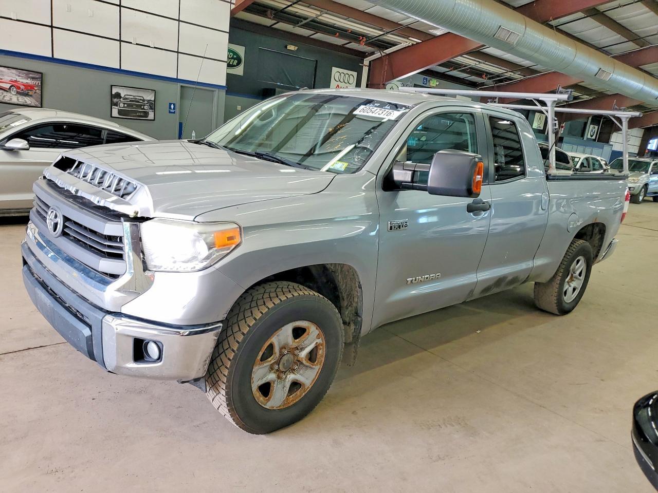 2015 Toyota Tundra, SR5