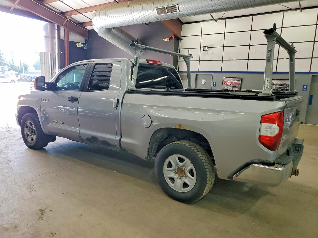 2015 Toyota Tundra, SR5