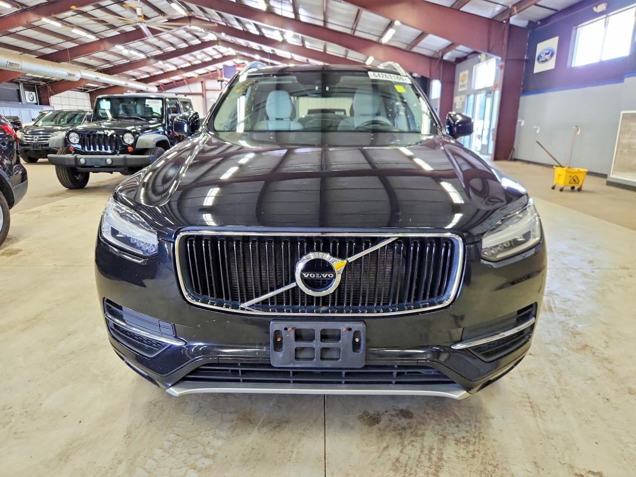 2019 Volvo XC90, T5 Momentum