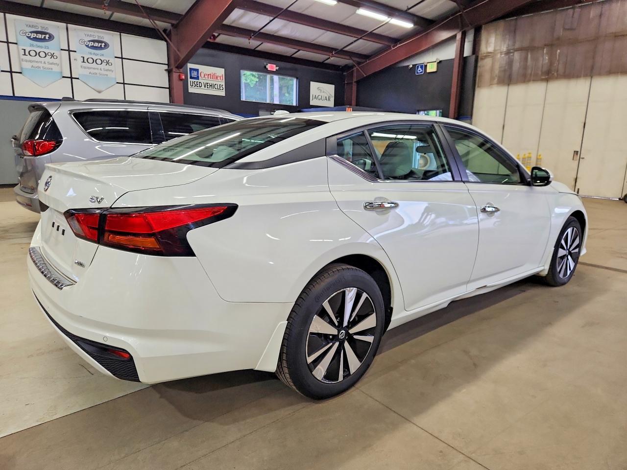 2022 Nissan Altima, SV