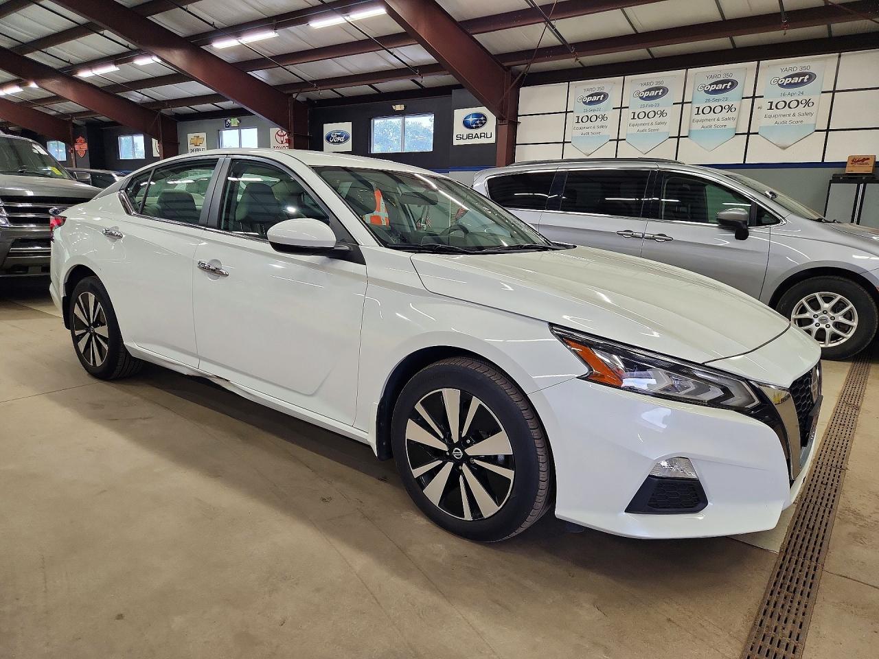 2022 Nissan Altima, SV