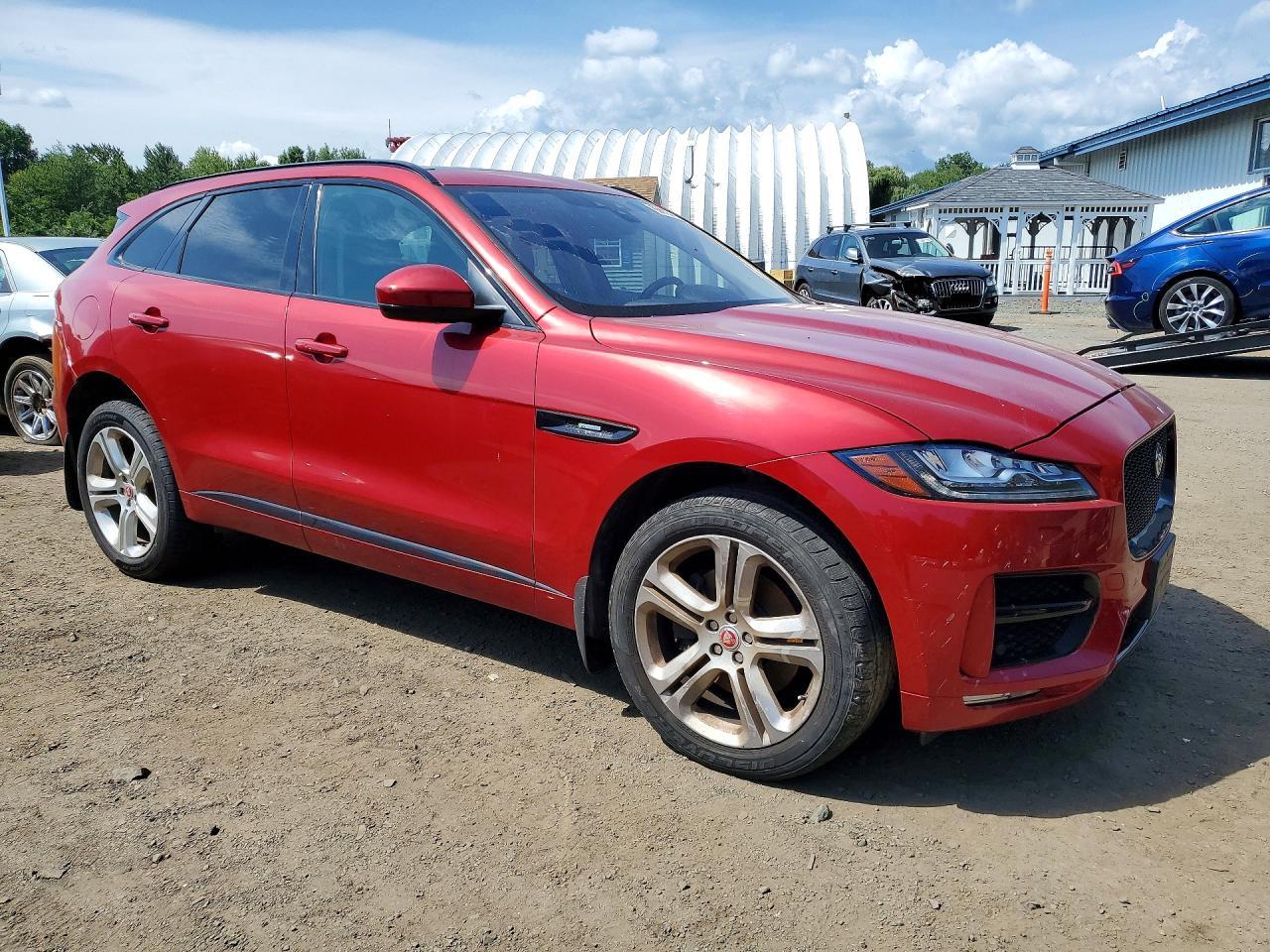 2017 Jaguar F-Pace, R - Sport