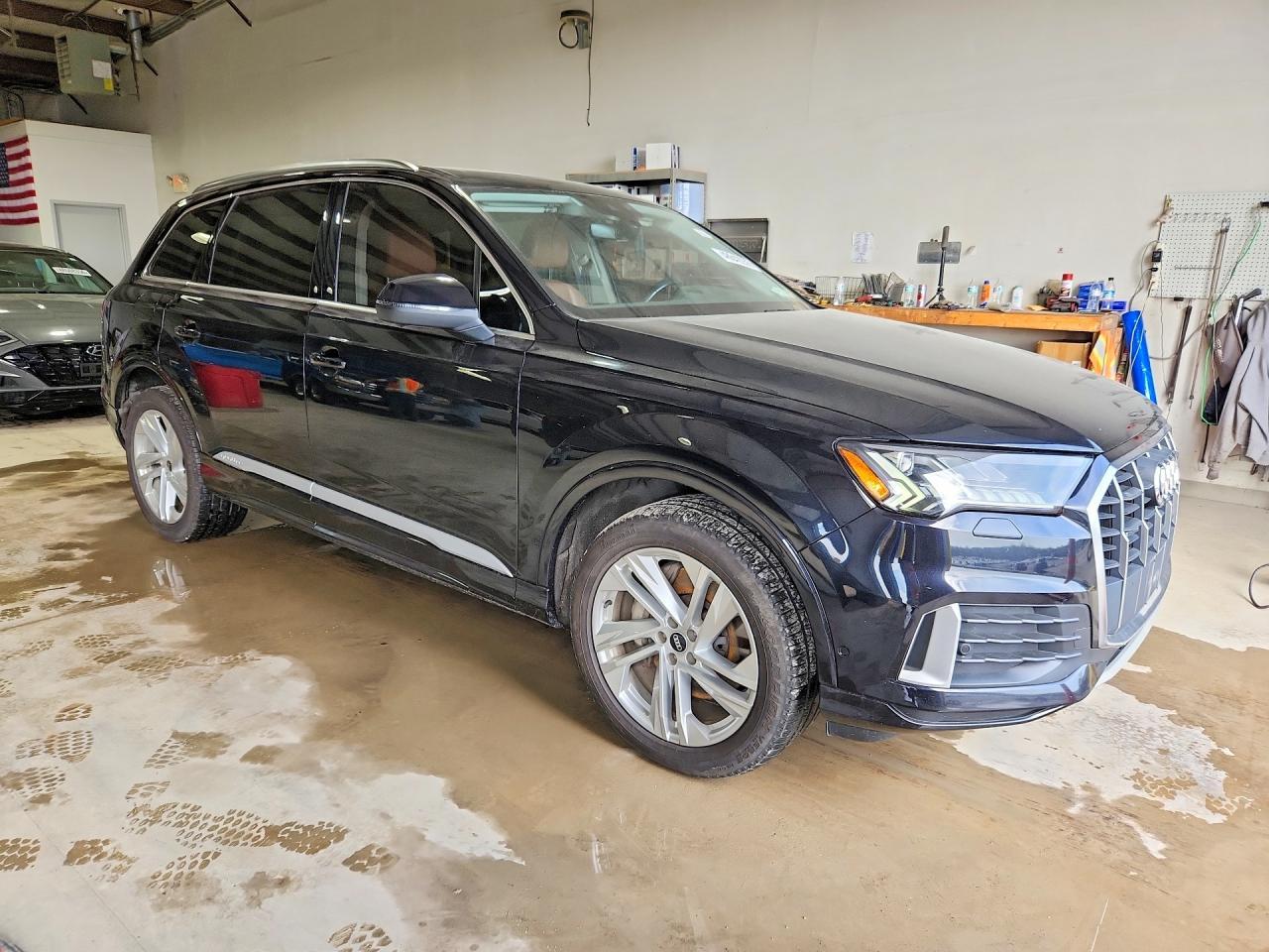 2021 Audi Q7, Premium Plus