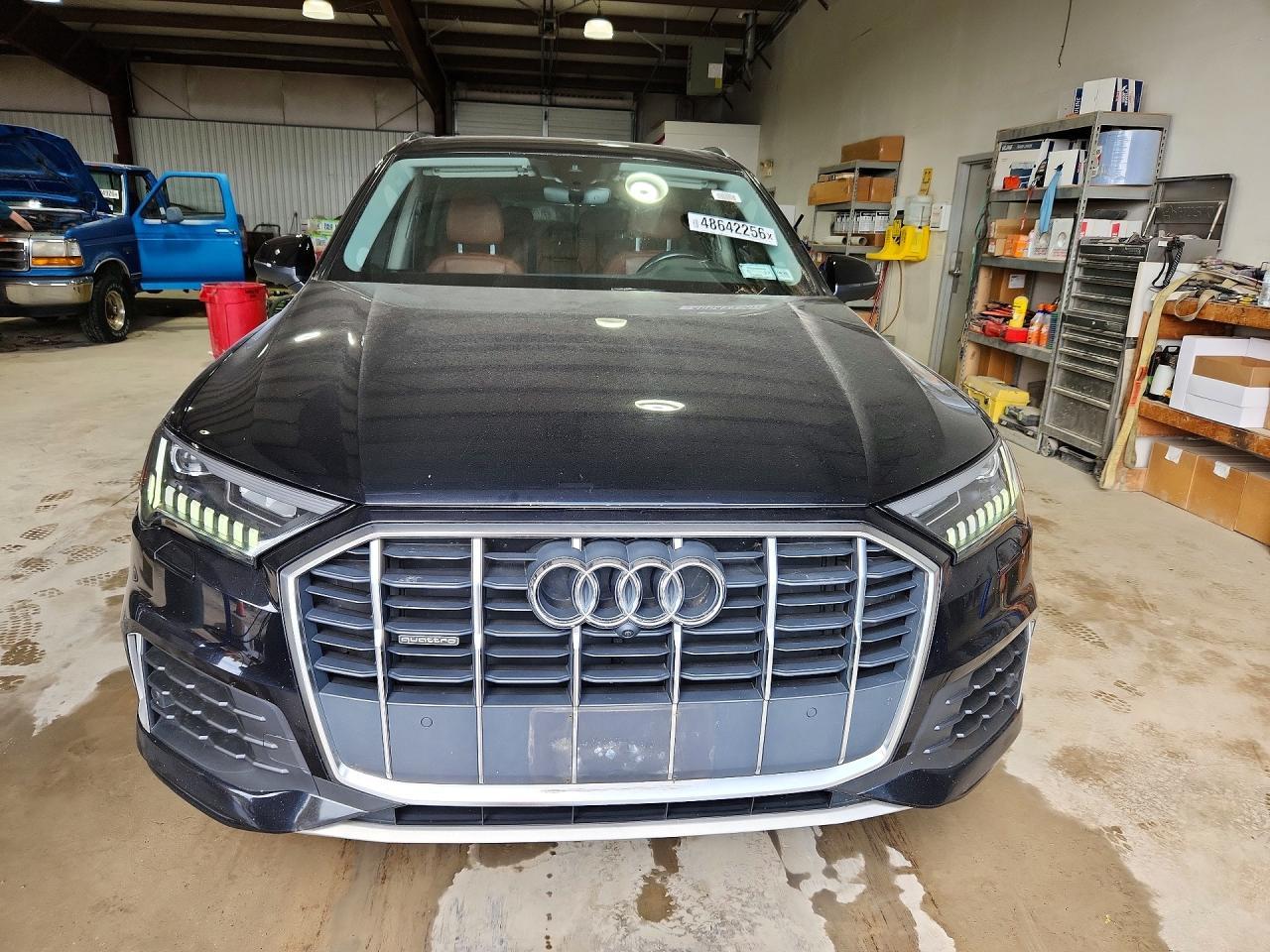2021 Audi Q7, Premium Plus