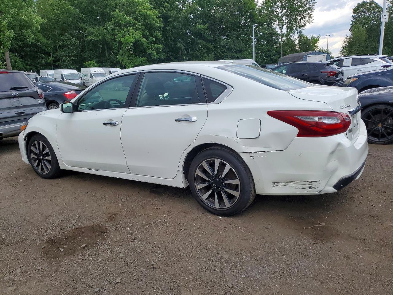 2018 Nissan Altima, 2.5 SV