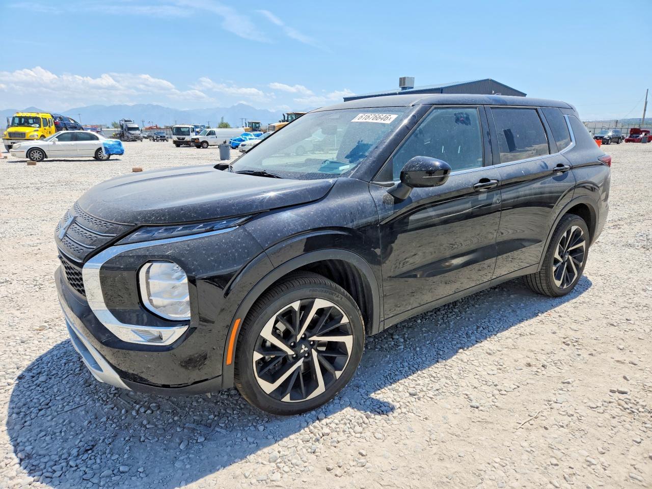 2024 Mitsubishi Outlander, SE