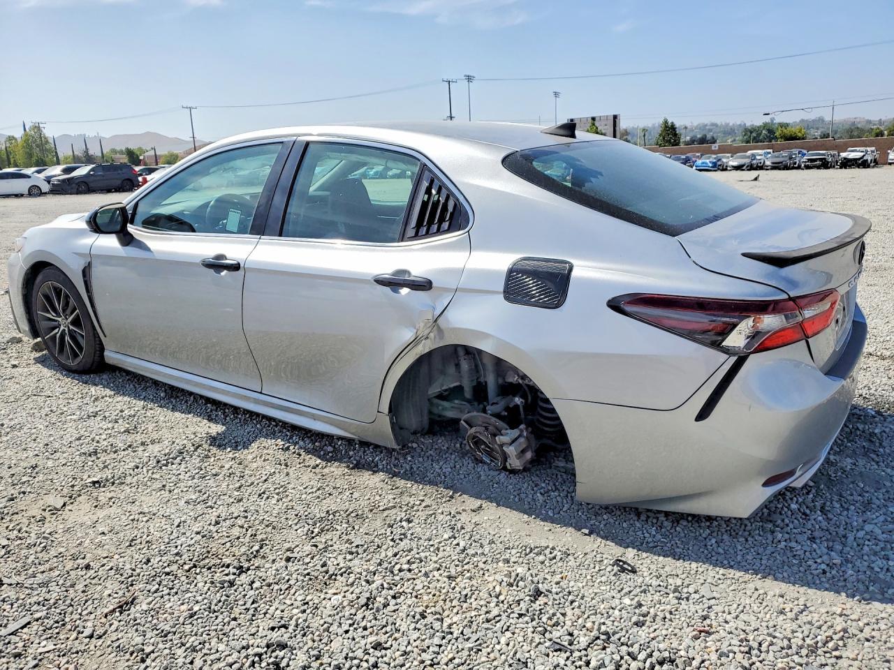 2021 Toyota Camry, SE