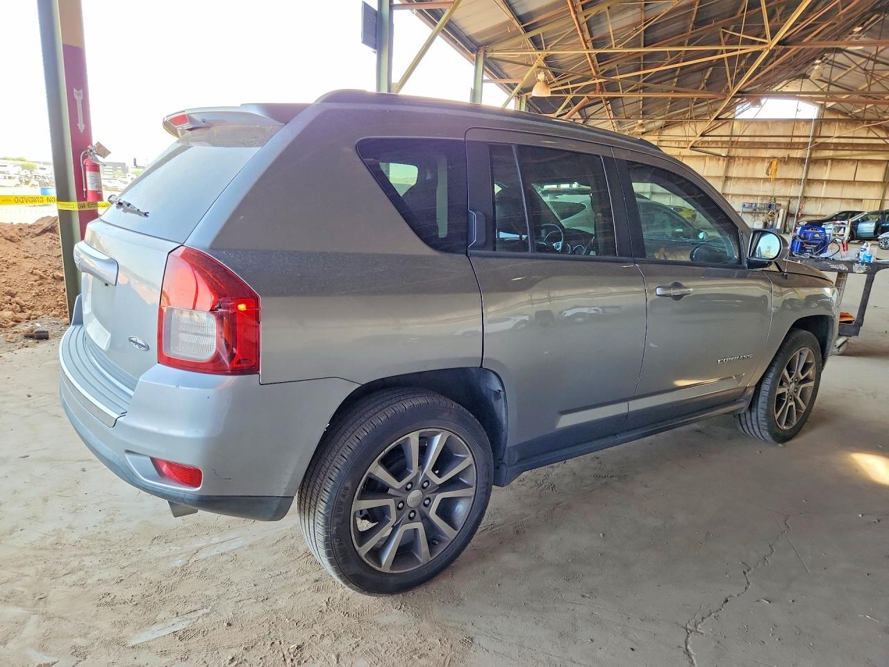 2016 Jeep Compass, Latitude