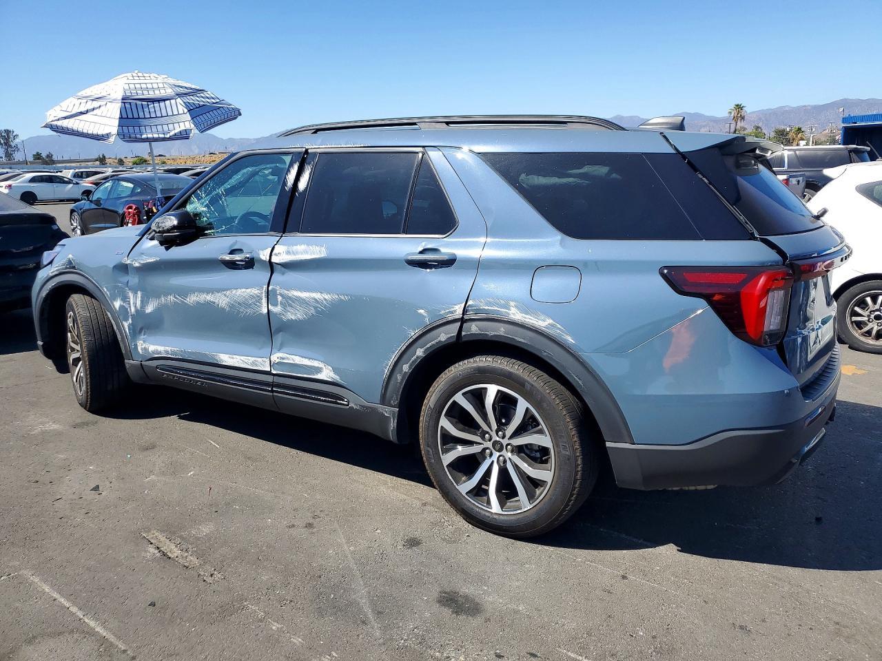2025 Ford Explorer, St-Line