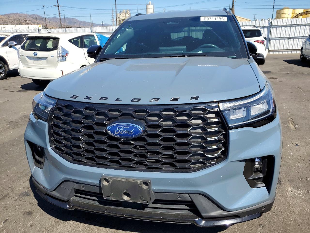 2025 Ford Explorer, St-Line