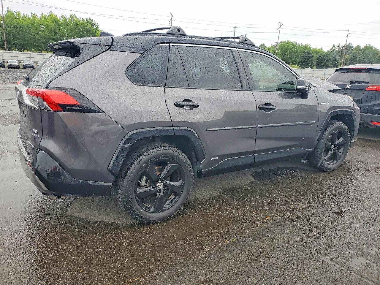 2019 Toyota RAV4, Xse