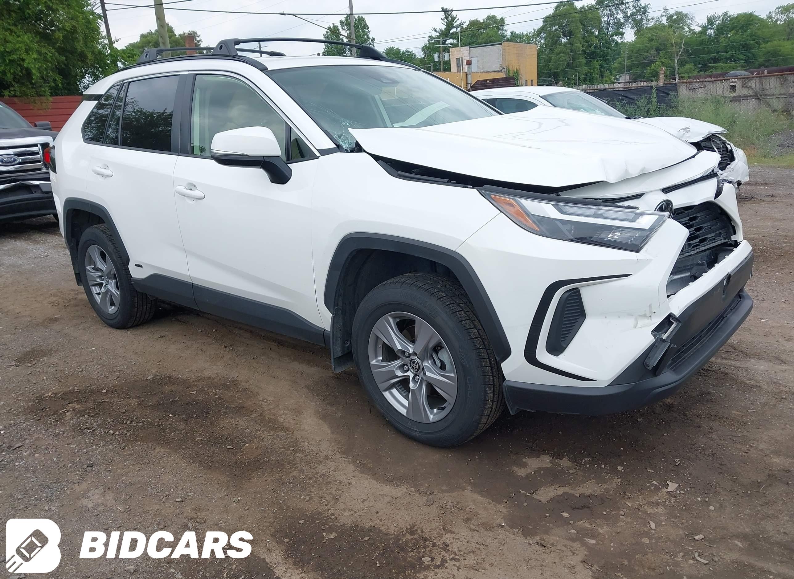 2025 Toyota RAV4, Hybrid Xle