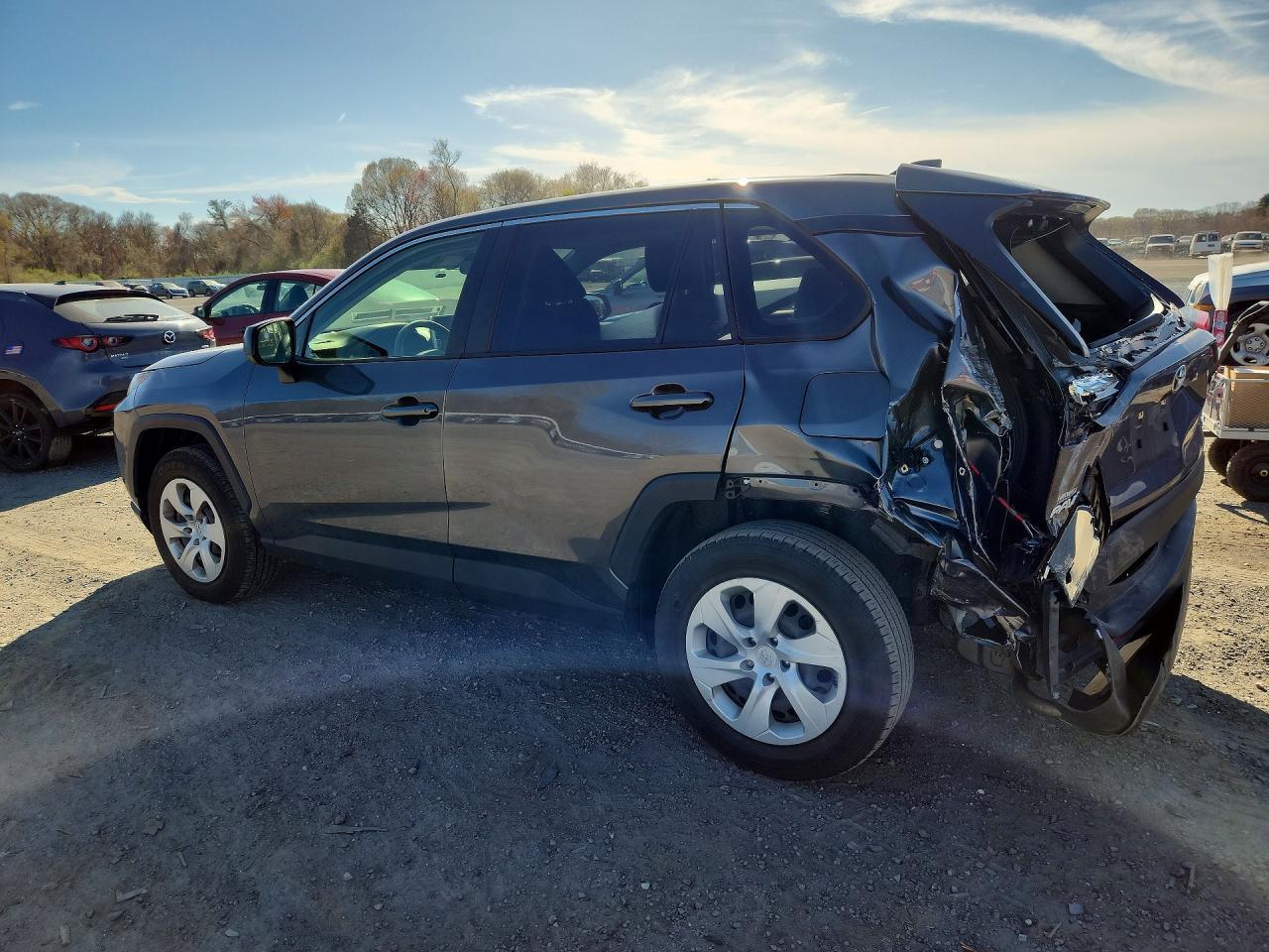 2023 Toyota RAV4, LE