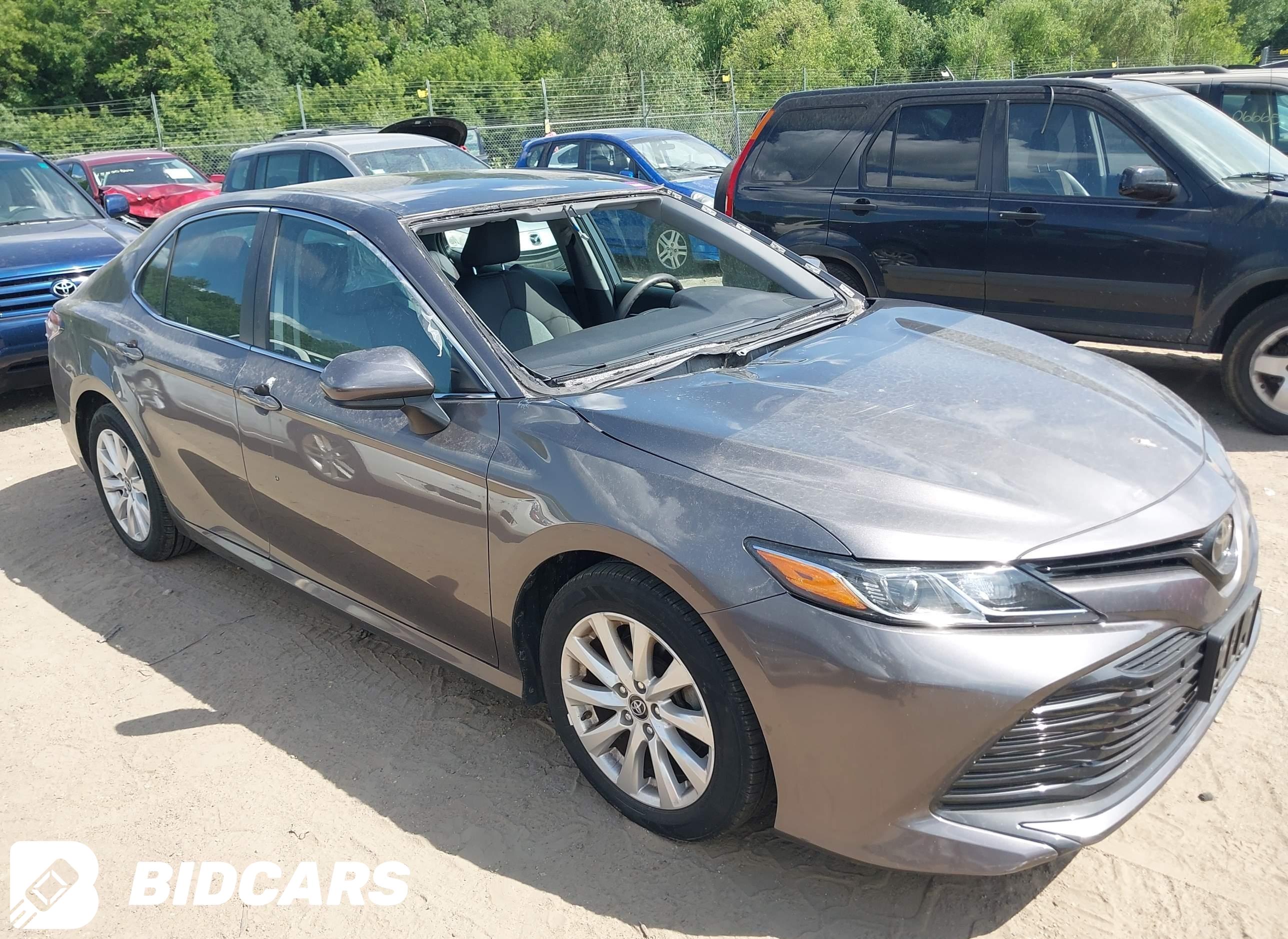 2018 Toyota Camry, LE