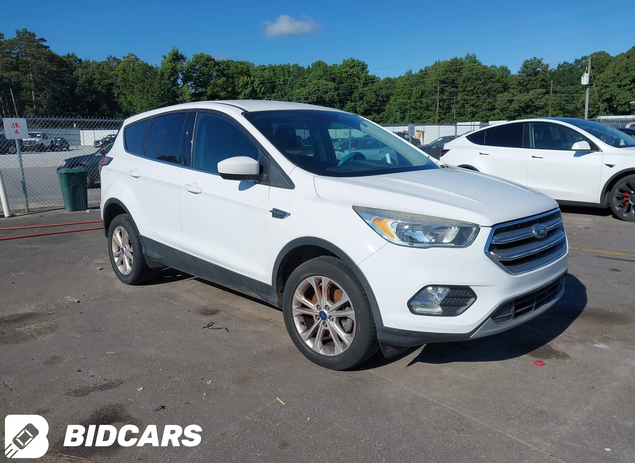 2017 Ford Escape, SE