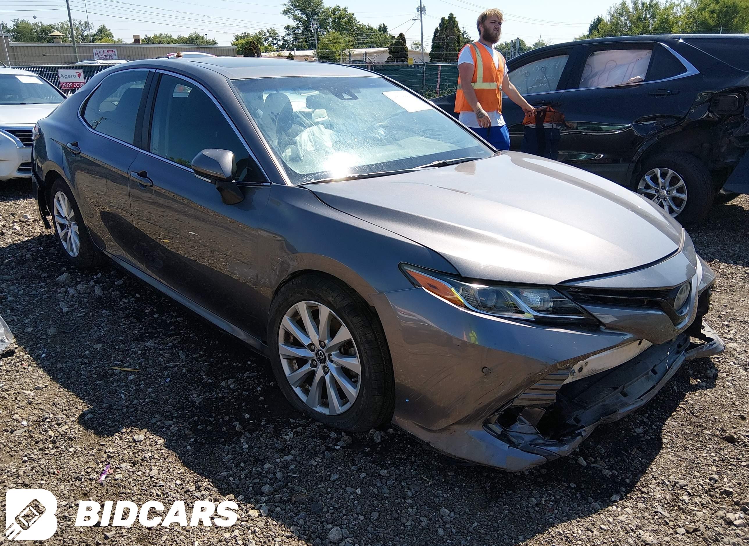2018 Toyota Camry, LE