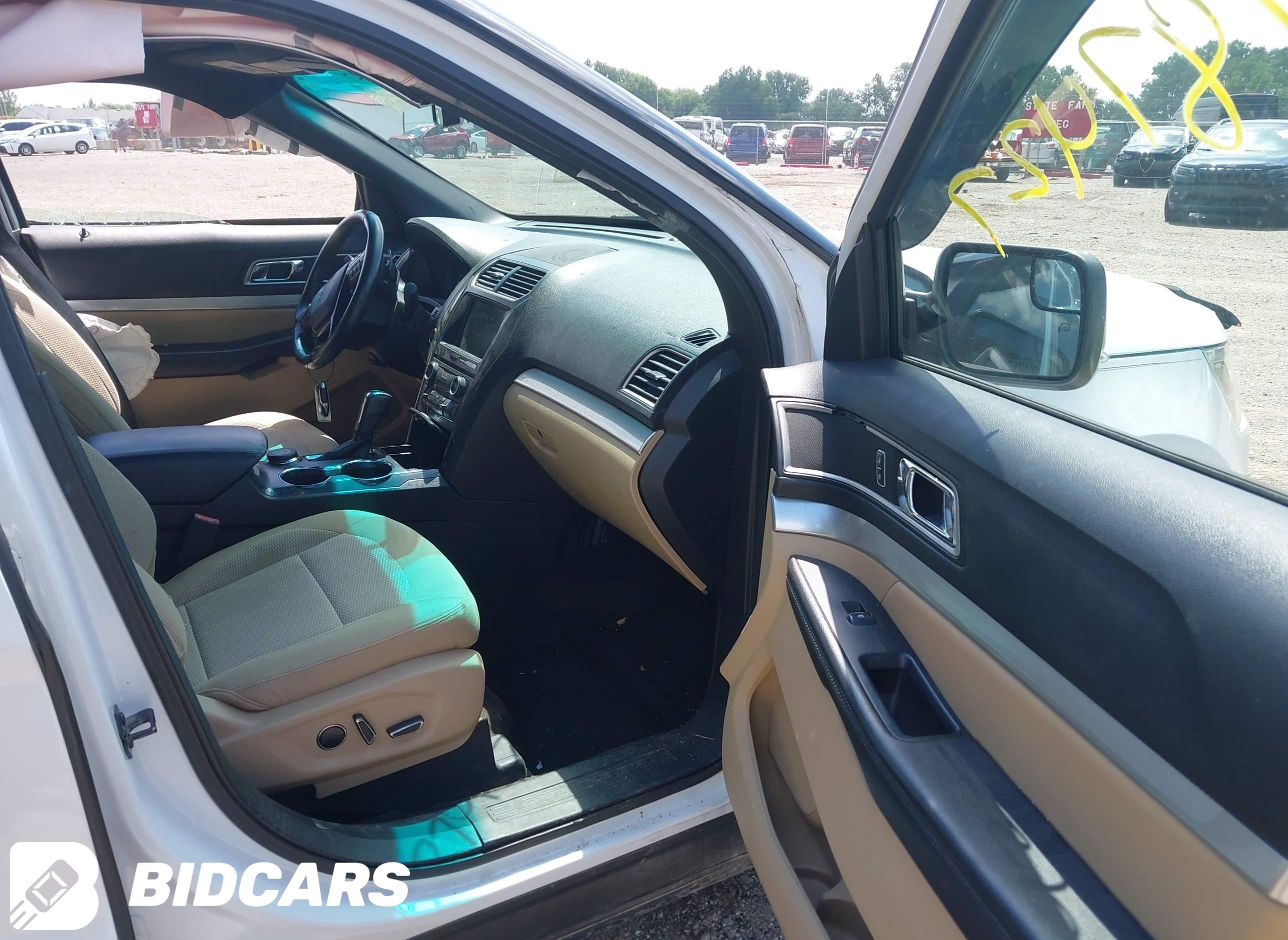 2016 Ford Explorer, Xlt