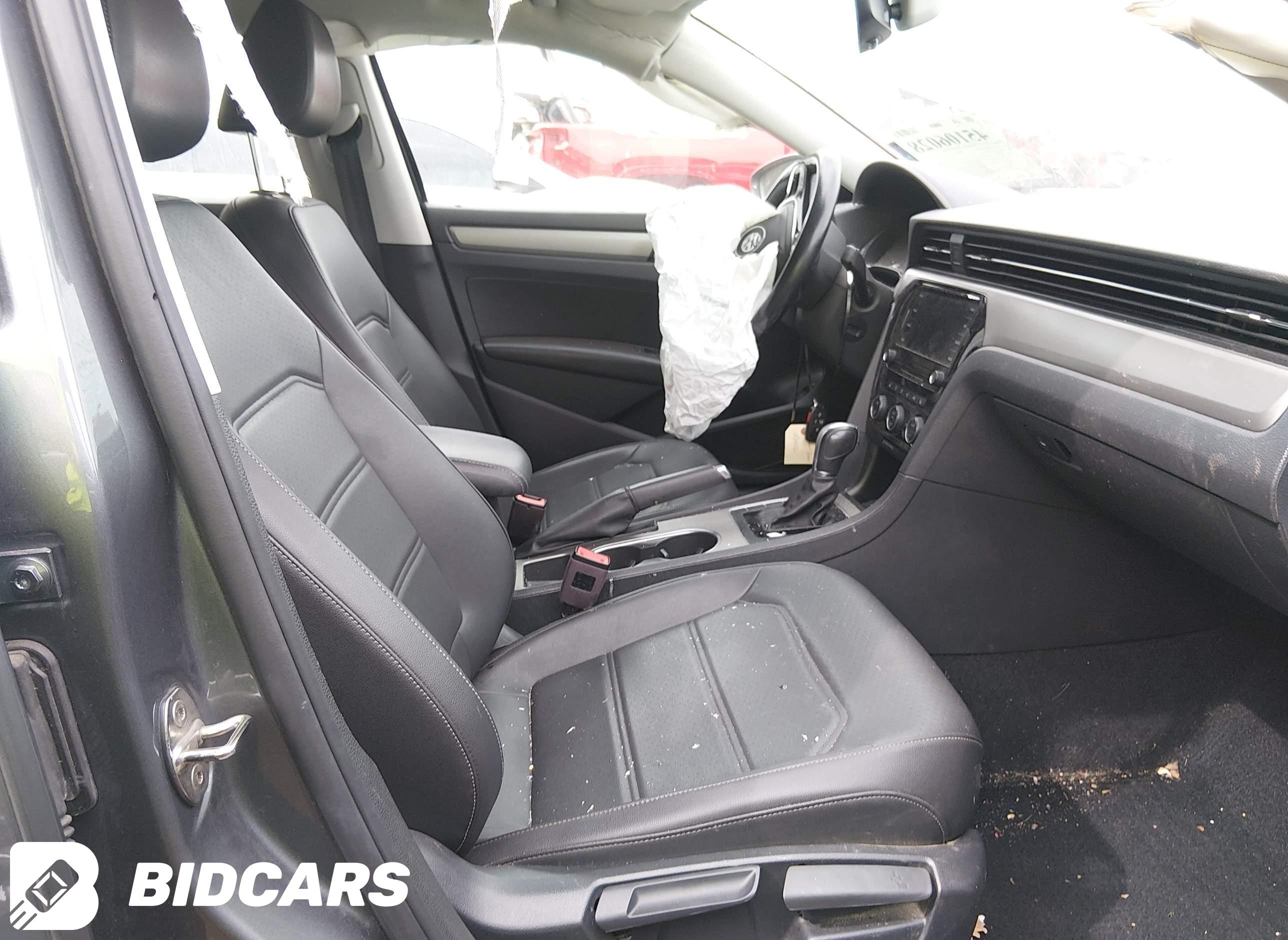 2020 Volkswagen Passat, 2.0T Se
