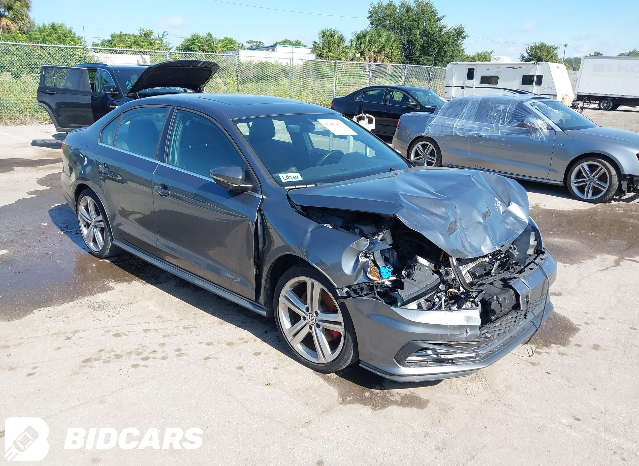 2017 Volkswagen Jetta, Gli