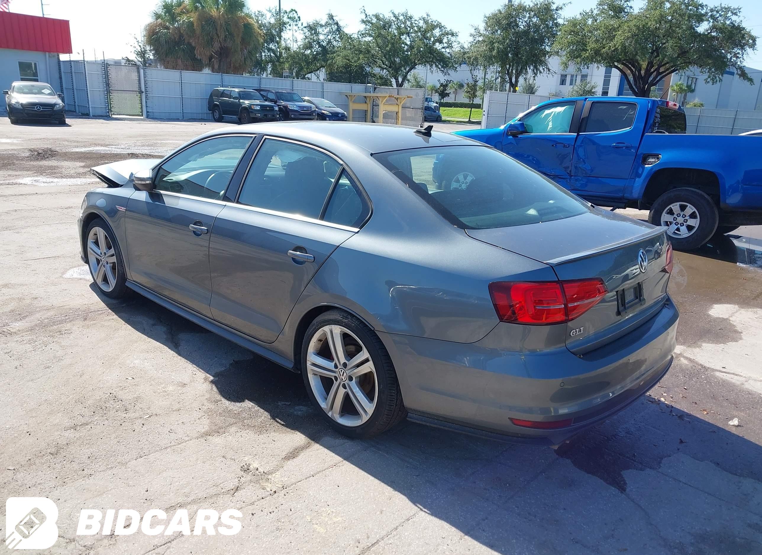2017 Volkswagen Jetta, Gli